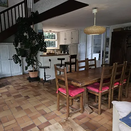 Apartment La Toulonnaise-jardin-espace